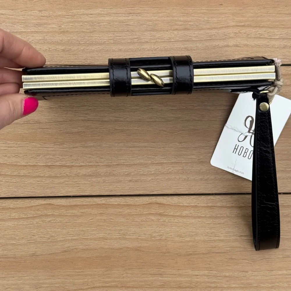 New HOBO Violet Black Leather Wristlet Wallet NWT - Picture 4 of 9